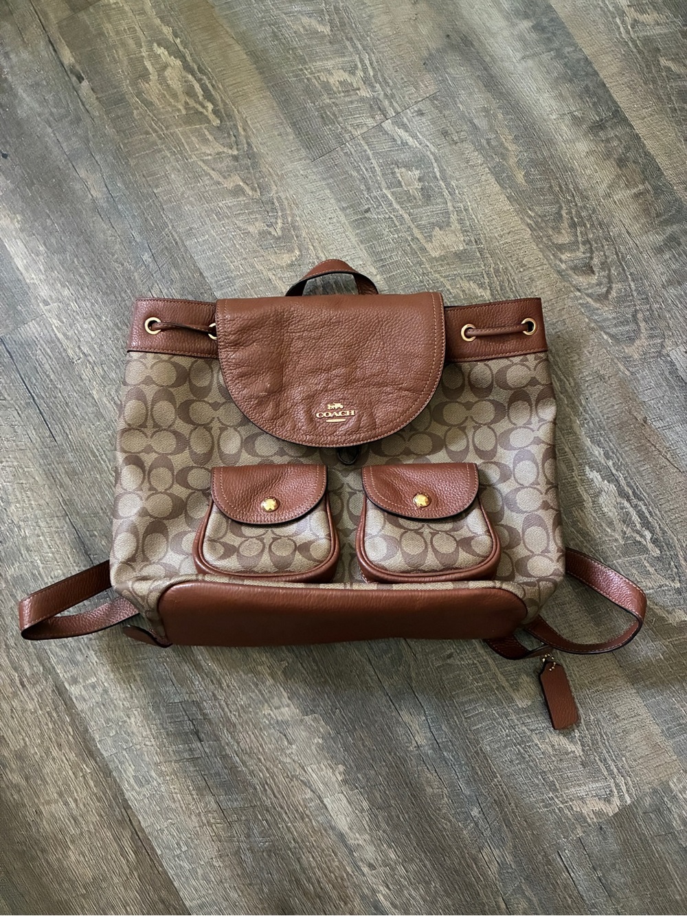 Authentic COACH  lPennie Back Pack brown